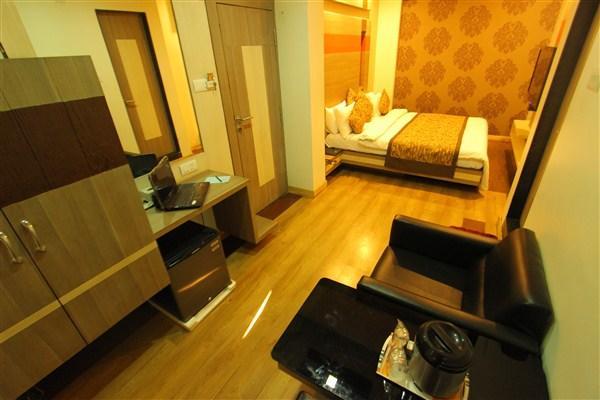 Hotel Princess Ankleshwar Exterior photo