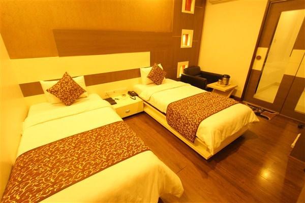 Hotel Princess Ankleshwar Exterior photo