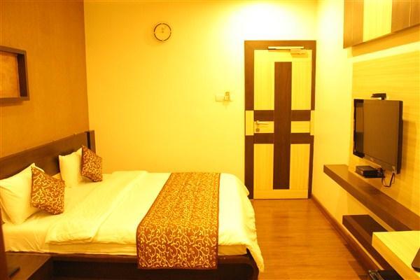 Hotel Princess Ankleshwar Exterior photo