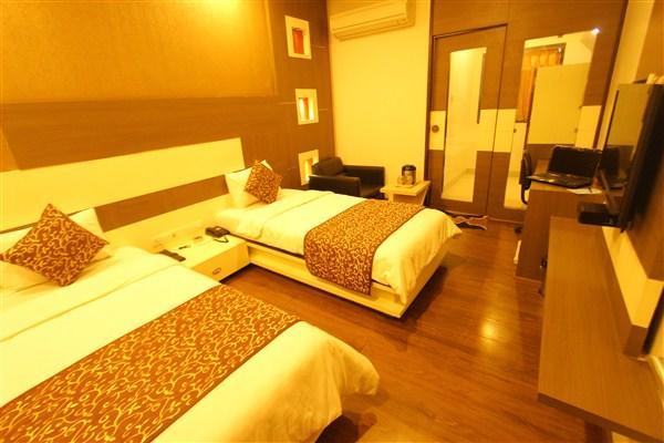Hotel Princess Ankleshwar Exterior photo
