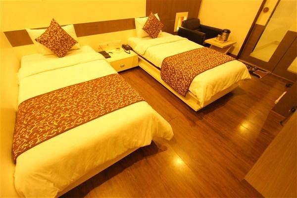 Hotel Princess Ankleshwar Exterior photo